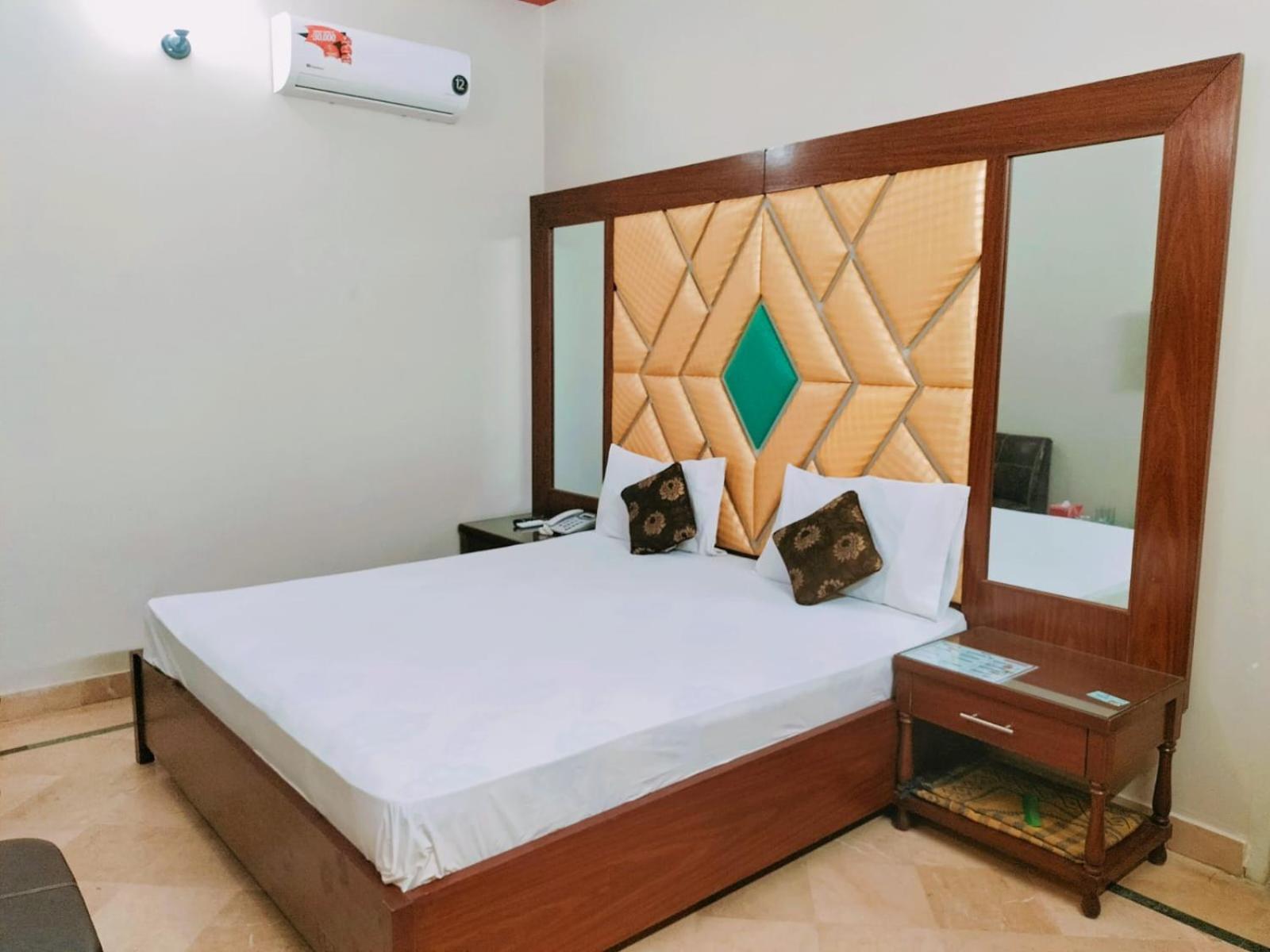 Subhan Palace Guest House Karachi Ngoại thất bức ảnh